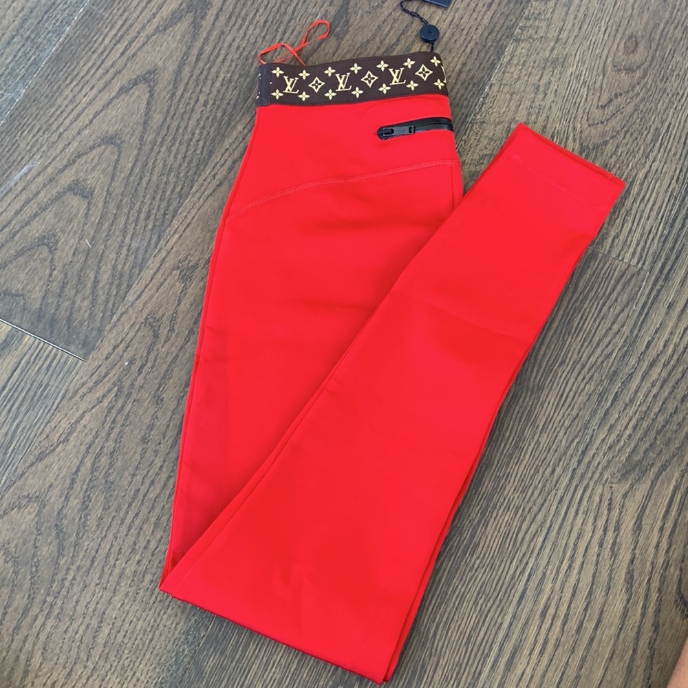 LOUIS VUITTON RED LEGGINGS SIZE 36 - Picture 6 of 12